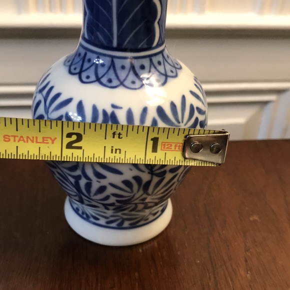 Hand Painted Chinoiserie Vase - Picture 11 of 12